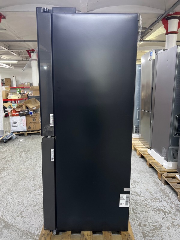 LG CRAFTICE INSTAVIEW AMERICAN-STYLE SMART FRIDGE FREEZER - MODEL GMG96CRAFT - Image 7