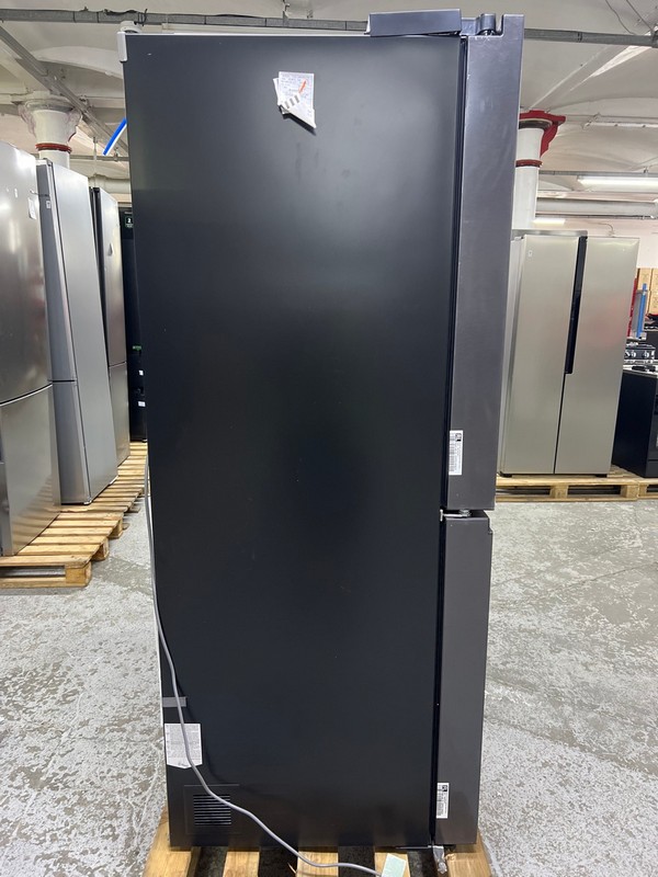 LG CRAFTICE INSTAVIEW AMERICAN-STYLE SMART FRIDGE FREEZER - MODEL GMG96CRAFT - Image 8